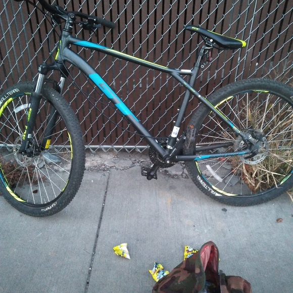 GT AGGRESSOR PRO XCT - Picture 2 of 4